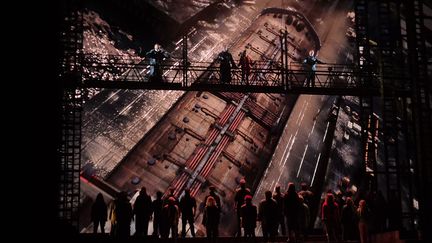 La troupe du spectacle "The Last Ship" &agrave; la Seine musicale le 19 f&eacute;vrier 2026. (ETIENNE PRESUMEY / RADIO FRANCE)