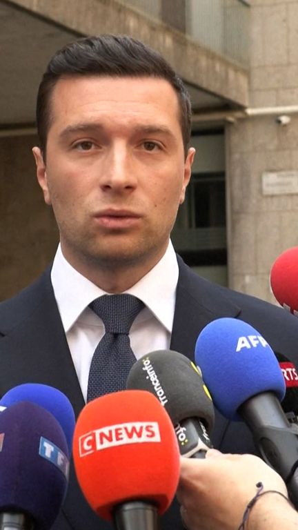Le Rassemblement national vis&eacute; par une enqu&ecirc;te du Parquet europ&eacute;en pour fraude. (-)