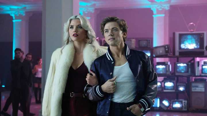 Cinq choses à savoir sur "The Shards", la série provocante de Ryan Murphy inspirée du roman de