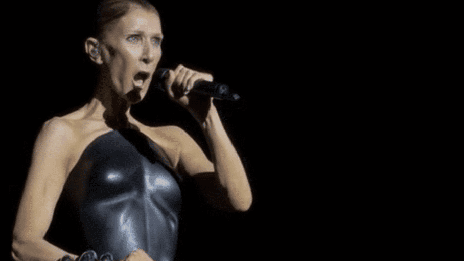 Céline Dion: un retour tant attendu sur scène, une promesse tenue pour sa communion avec le